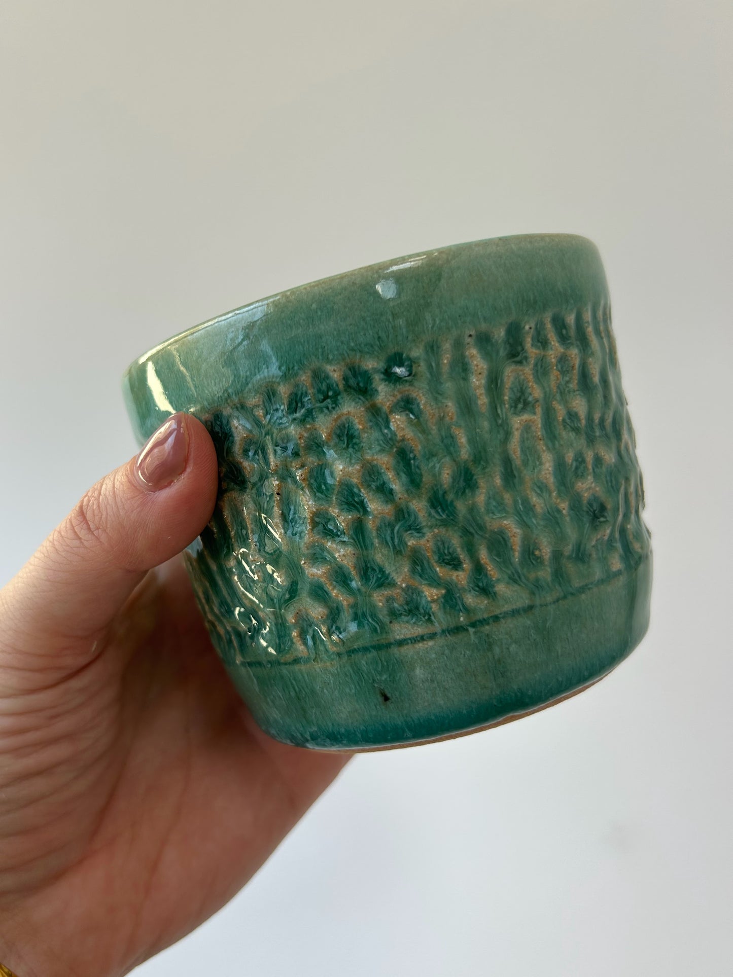 CARVED CUP - TEAL