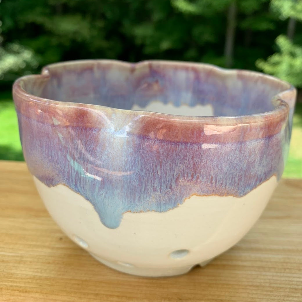 FLOWER BERRY BOWL - PERIWINKLE