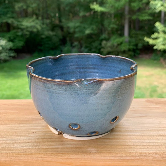 FLOWER BERRY BOWL - AEGEAN BLUE