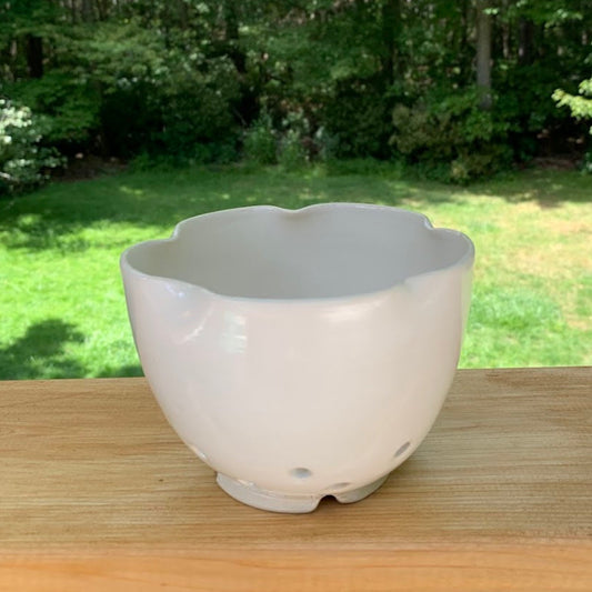 FLOWER BERRY BOWL - WHITE